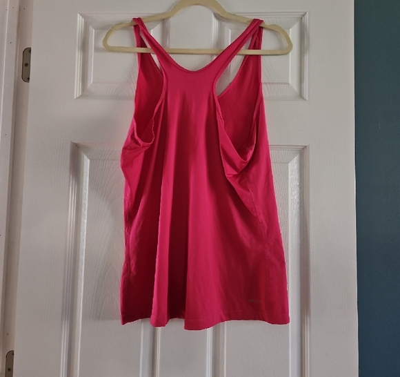 Nike Dri Fit Raspberry Pink Tank Top with Racerback Design Size XL - Picture 2 of 5